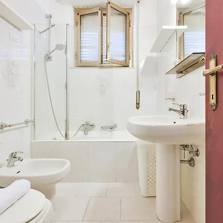 Apartament Le 2 Torri La Spezia